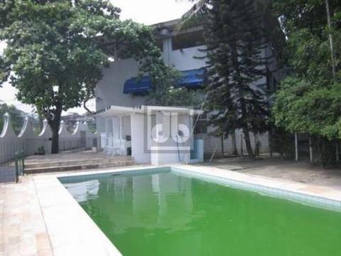 Jardim Carioca - Rua Mangabaú - Casa 4 quartos - triplex - piscina - terraço - 4 vagas