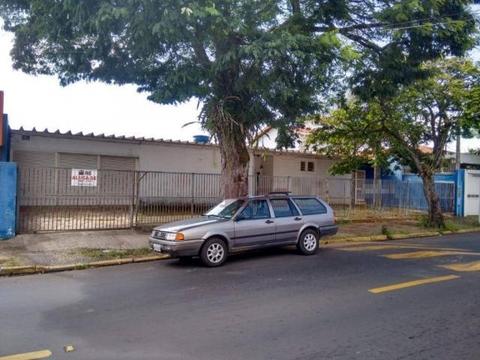 Casa com 3 dormitórios à venda, por  - Jardim Maria Izabel - /SP