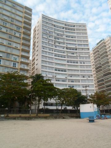 400 m2 no pé da praia em Pitangueiras
