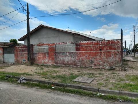Casa de esquina na vila Guarani