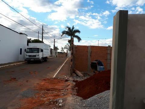 Casa lote Vicente Pires rua 12 com 800 metros sendo 2 de 400 metros
