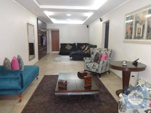 Apartamento com 3 dormitórios à venda, 161 m² por