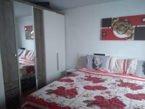 Venda!! Casa com 3 dormitorios com Kit net no terreno em Ingleses do Rio Vermelho