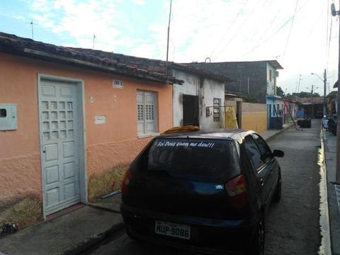 Residência localizada em Santos Dumont, próximo de tudo, escola, delegacia, bombeiro, Ufal