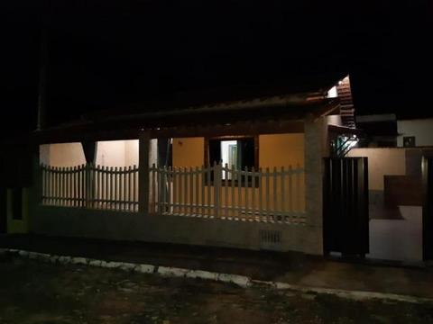 Casa com 2 Quartos no Condomínio 300 Vila Canaã em (RJ)